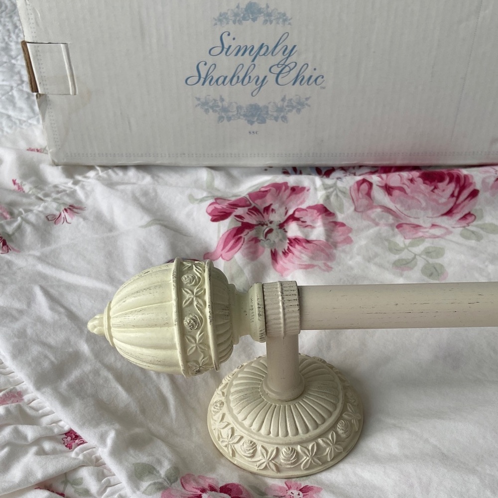Simply Shabby Chic Cream Floral Roses Towel Bar NEW - Picture 3 of 16